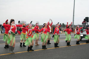 225_hville_christmas_prade_12052010.jpg