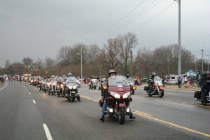 229_hville_christmas_prade_12052010.jpg