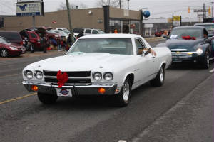 2731_hville_christmas_prade_12052010.jpg