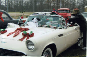 hville-christmas-parade-j.12052010.jpg