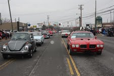 2716_hville_christmas_prade_12052010.jpg
