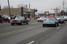 2724_hville_christmas_prade_12052010.jpg