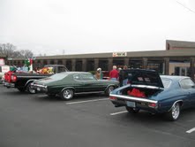 5753_hville_christmas_prade_12052010.jpg