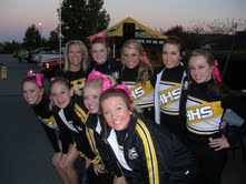 595.10152010-hhs_cheerleaders.jpg